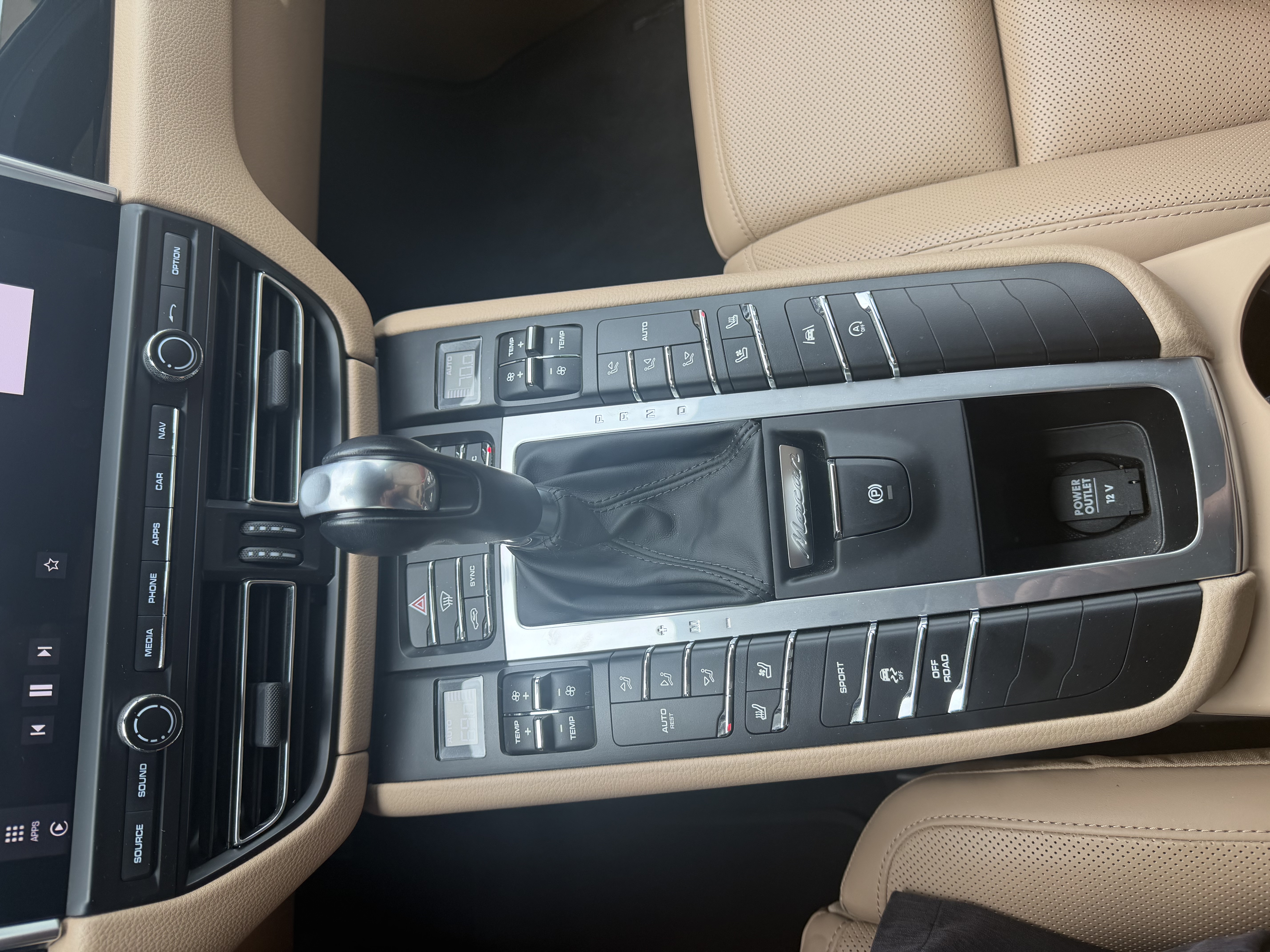 2020 Porsche Macan S - Photo 42
