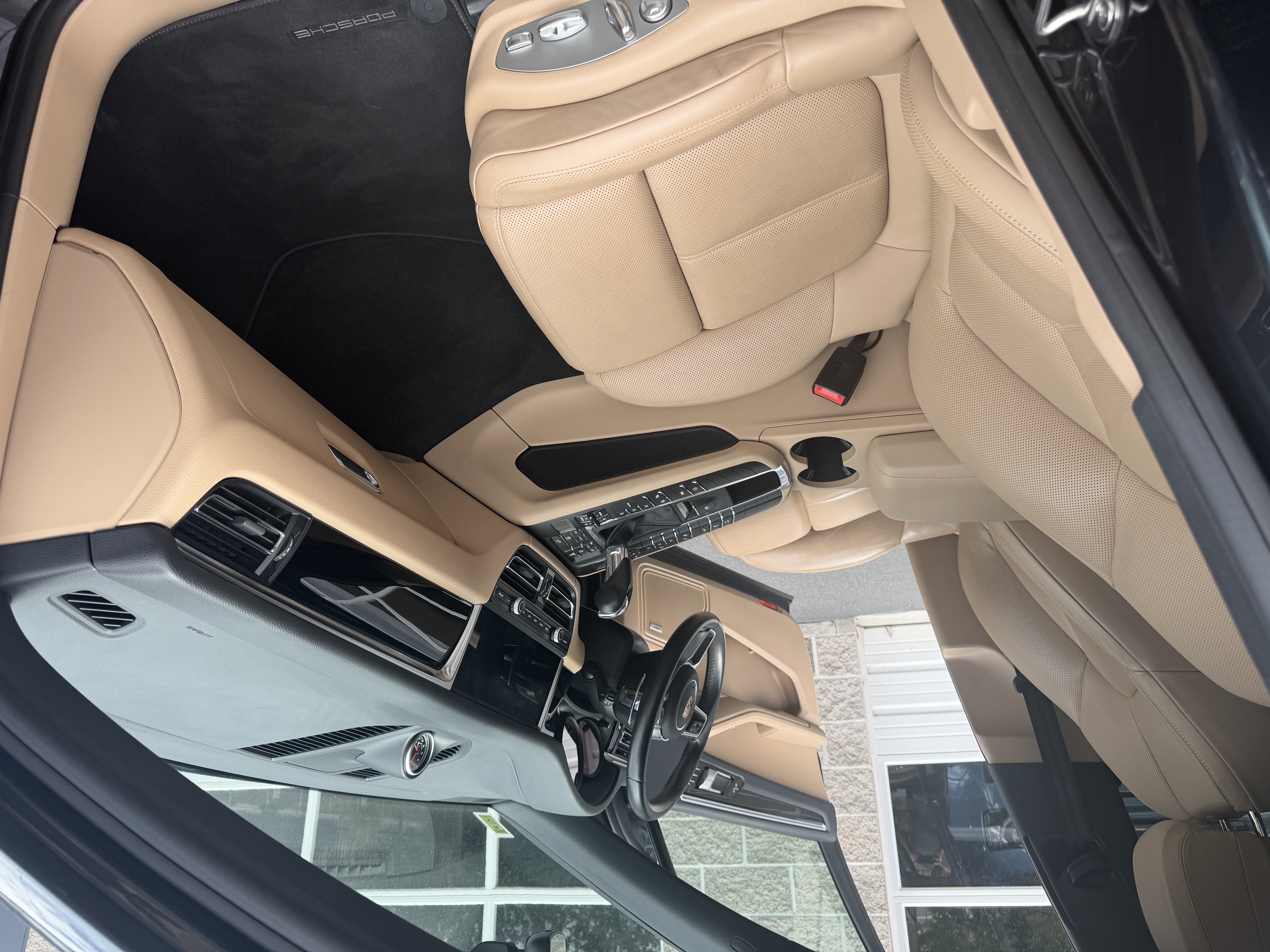 2020 Porsche Macan S - Photo 34