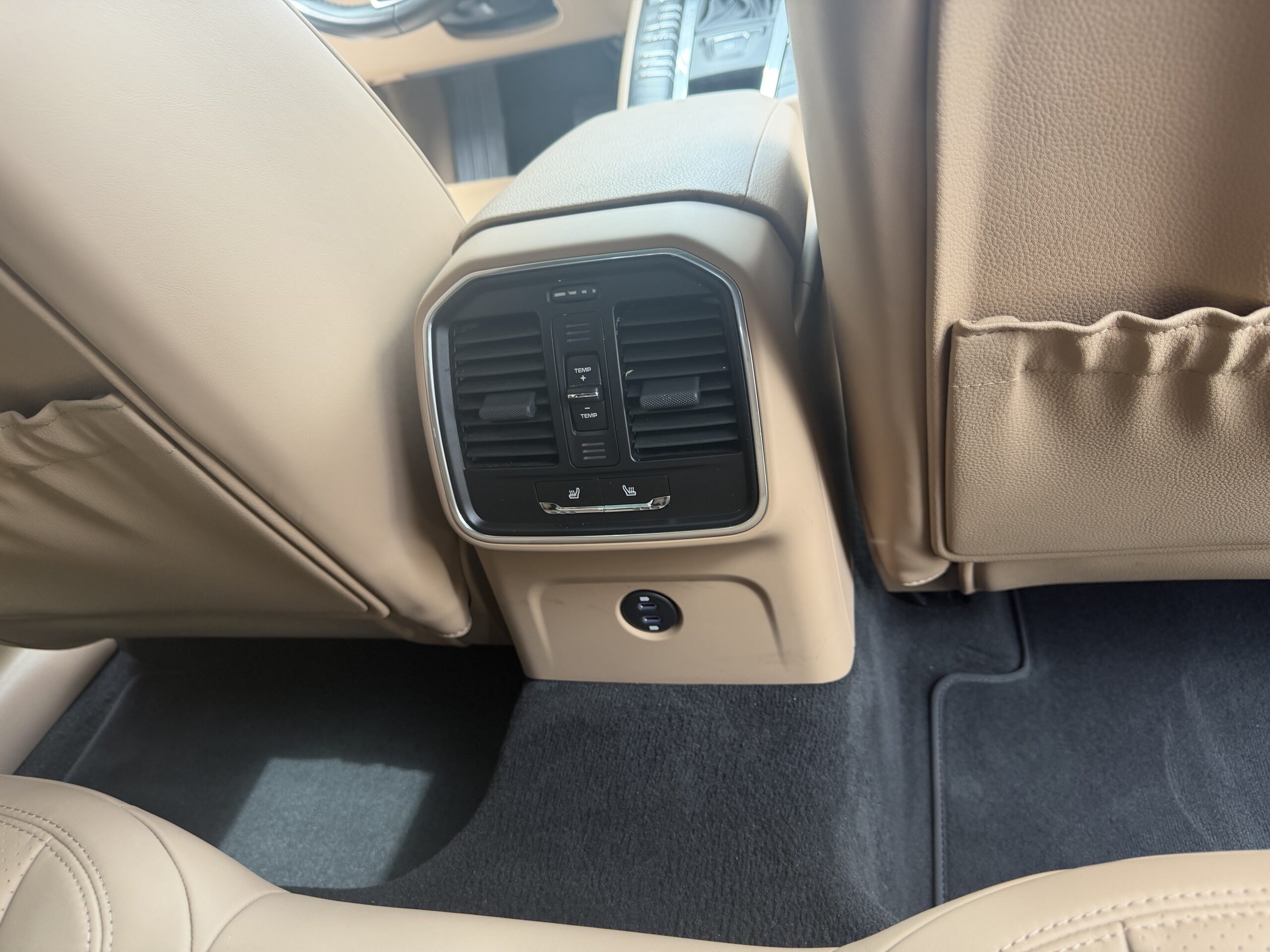 2020 Porsche Macan S - Photo 11