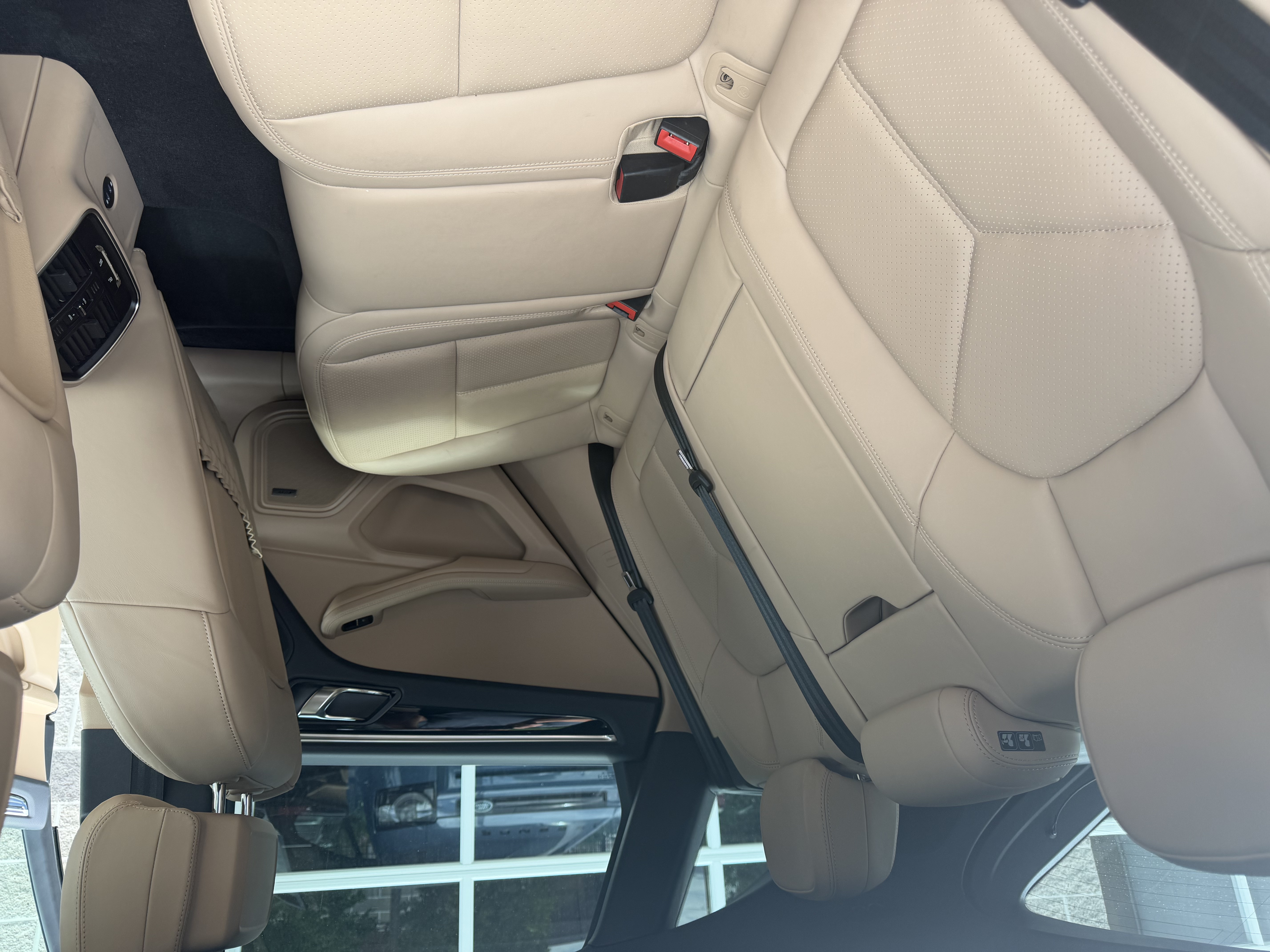 2020 Porsche Macan S - Photo 31