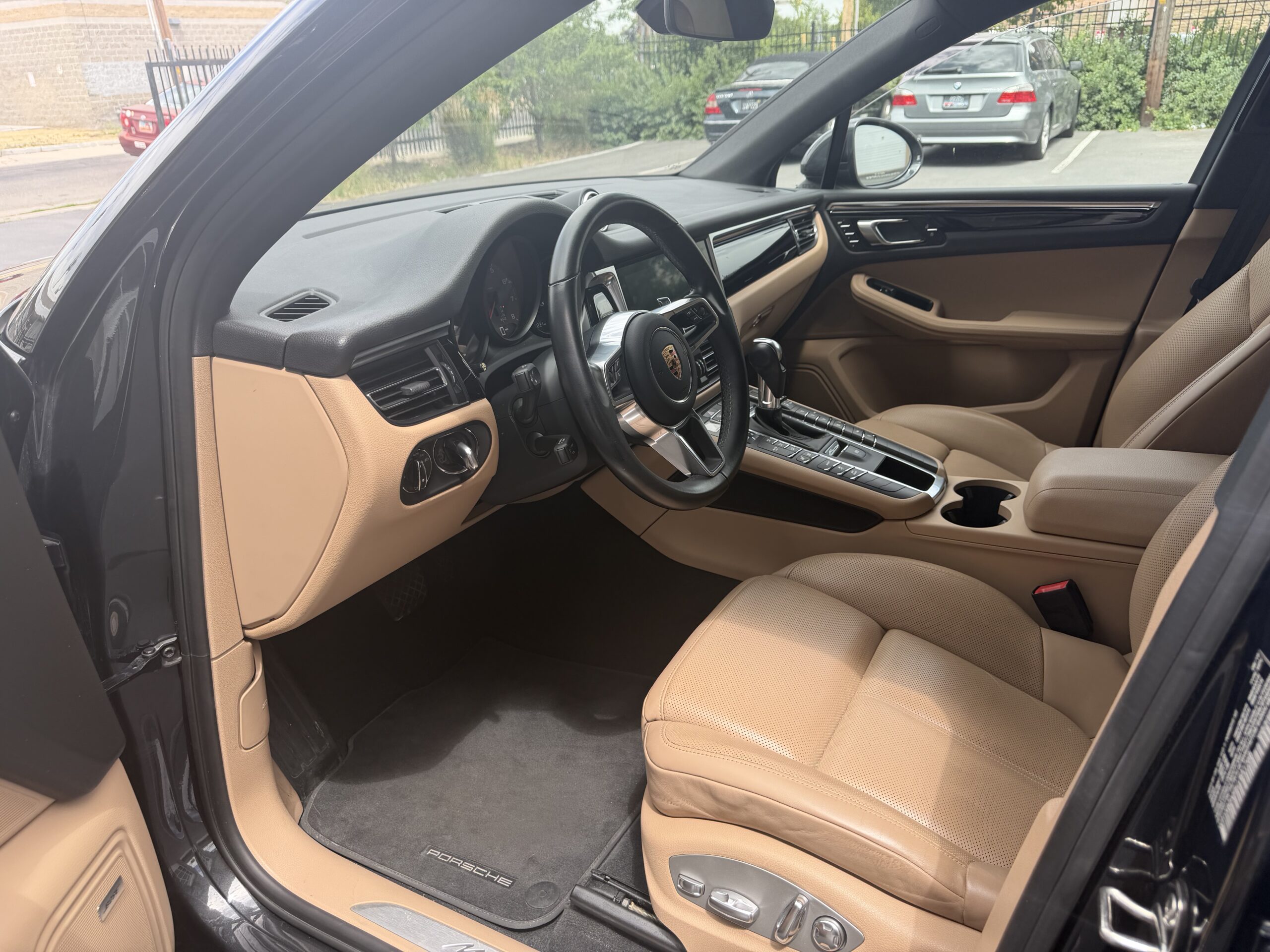 2020 Porsche Macan S - Photo 9