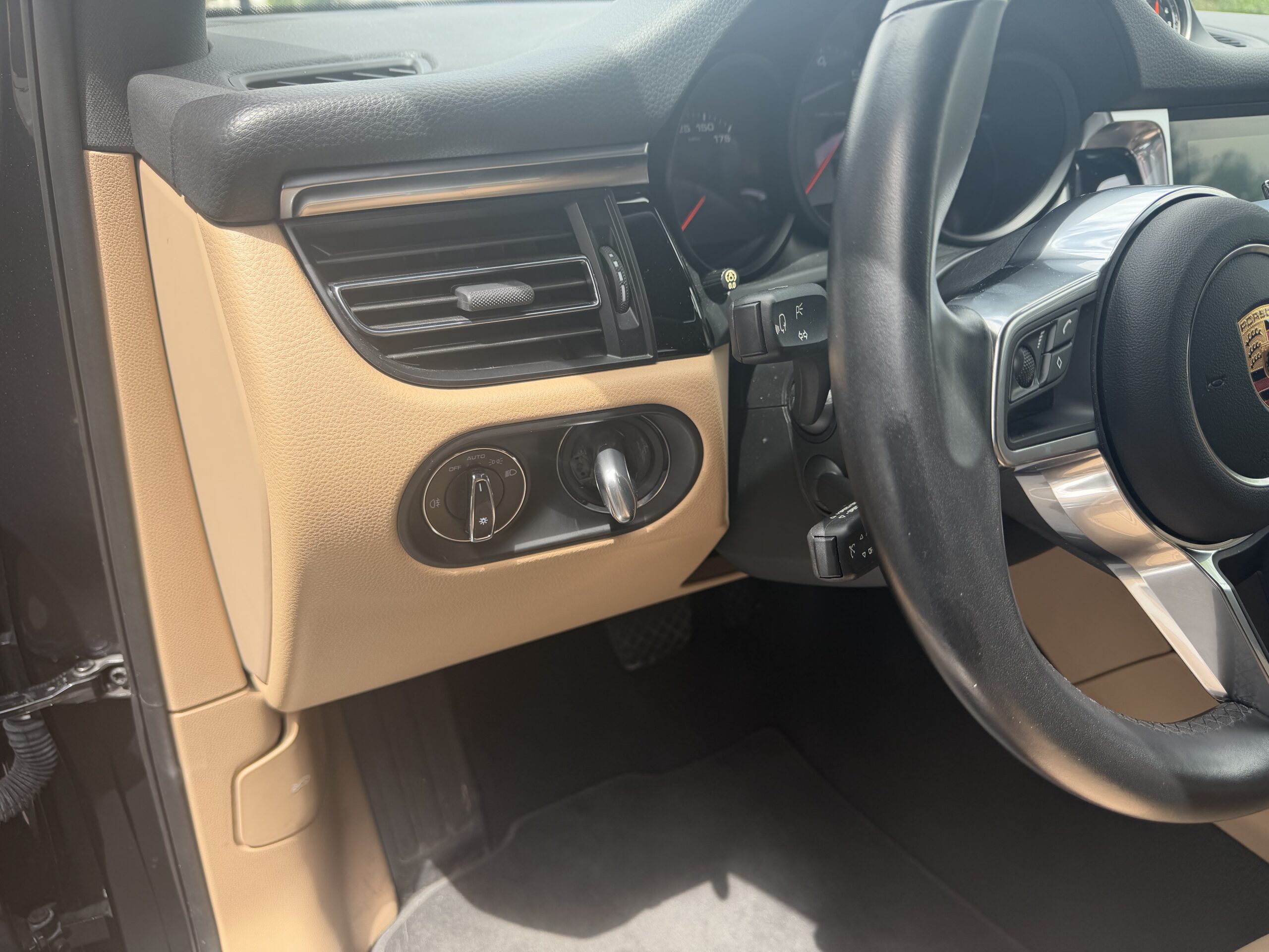 2020 Porsche Macan S - Photo 7