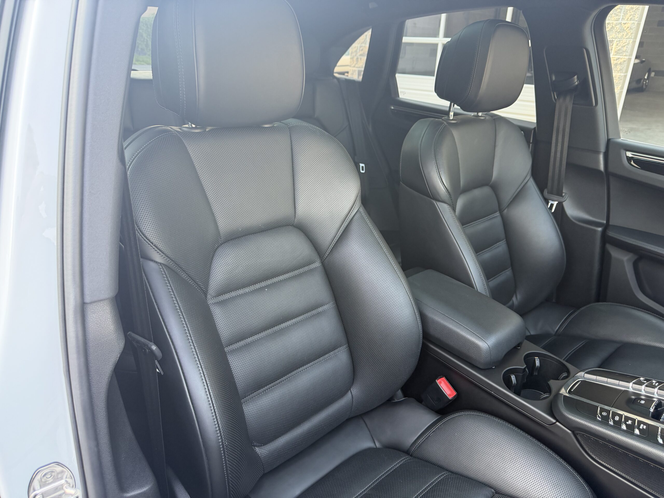 2018 Porsche Macan S - Photo 18
